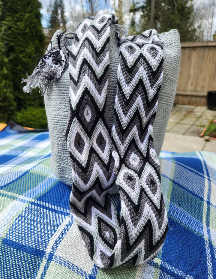 Sturdy crochet bag strap view