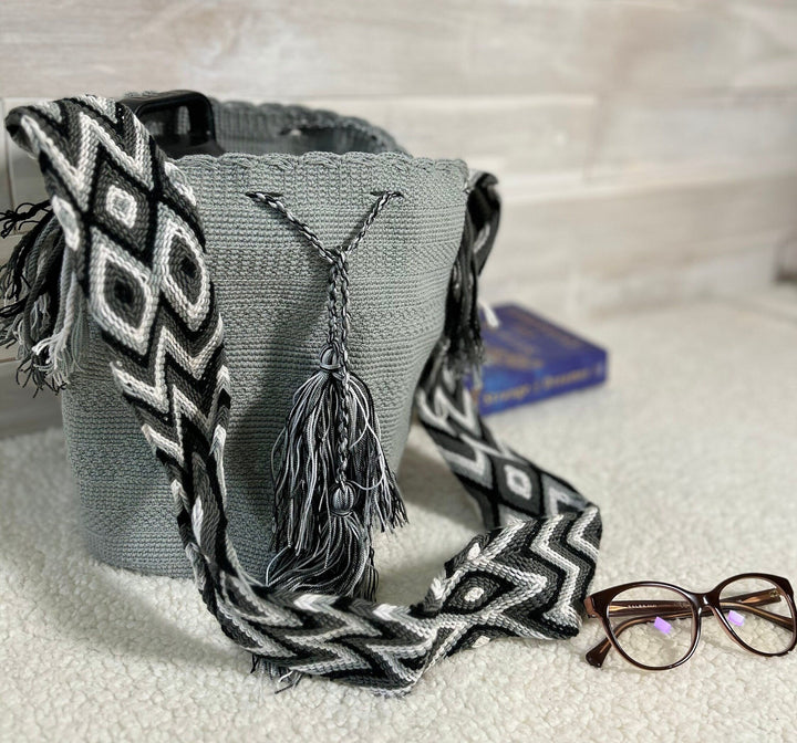 gray crochet bag side view 2