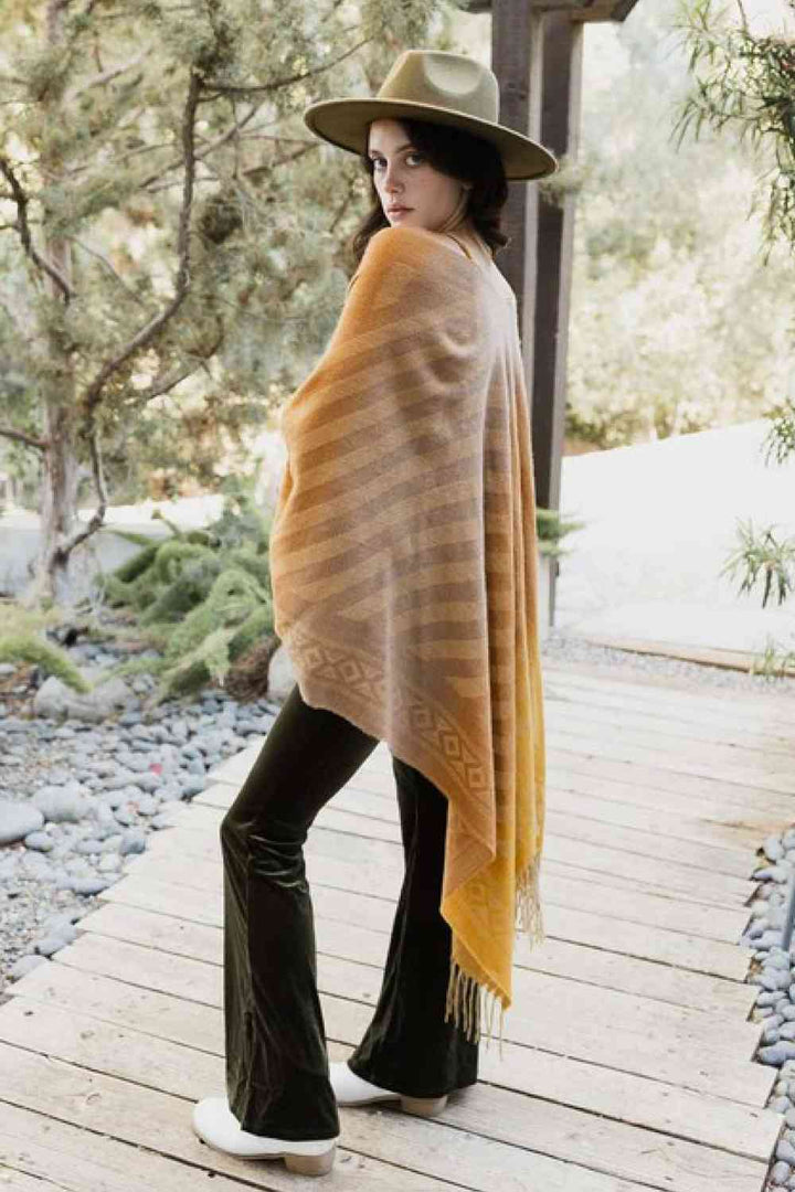 Tassel Trim Poncho - Desert Ambiance Colorblend